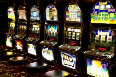 Live AduQ dealer table on kukutoto showing live card distribution and player interface